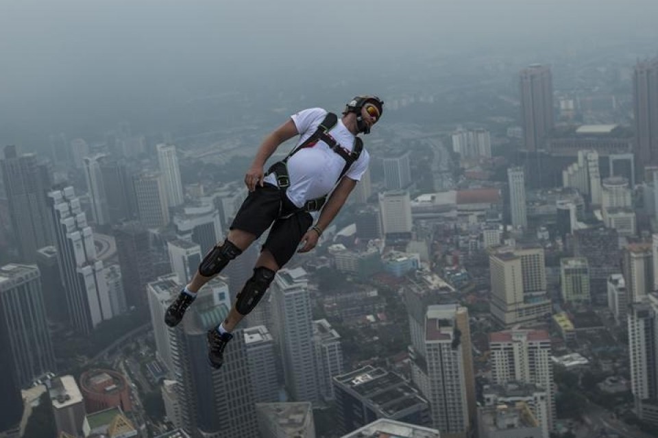 Base saltoa Kuala Lumpurren. Argazkia: EFE.