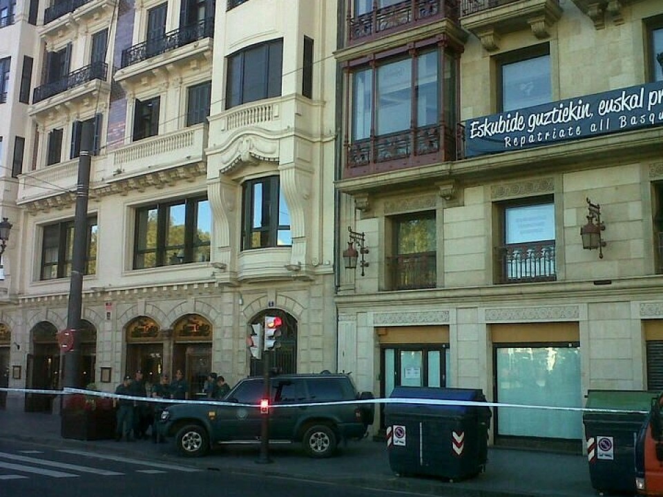Exterior de la sede de Herrira en Bilbao. EITB.