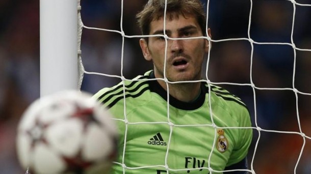 Iker Casillas volvió al once