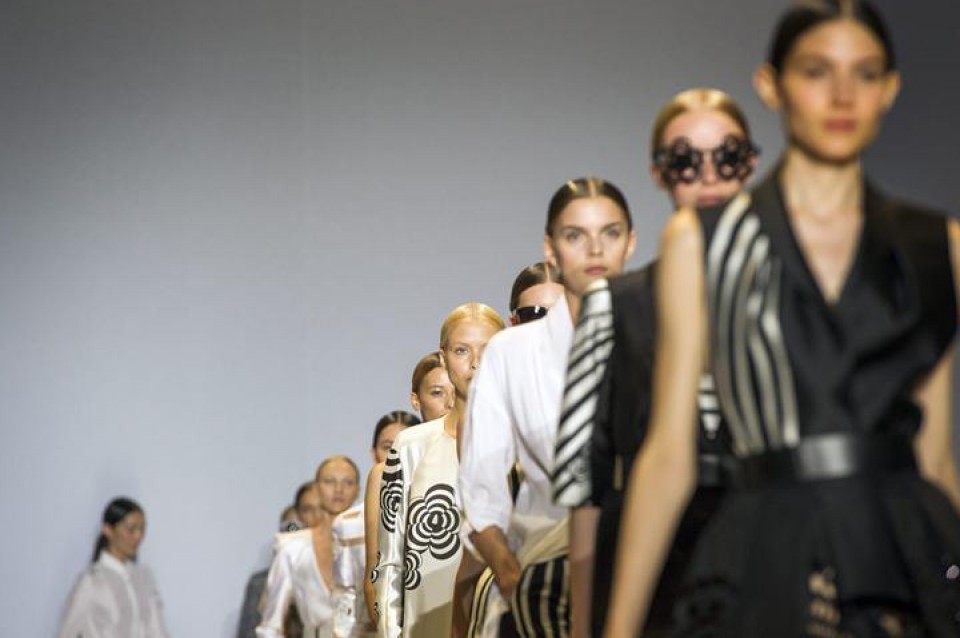 Pariseko modaren asteko argazkiak 2013. Lie Sang Bongen desfilea. Aragzkia: EFE