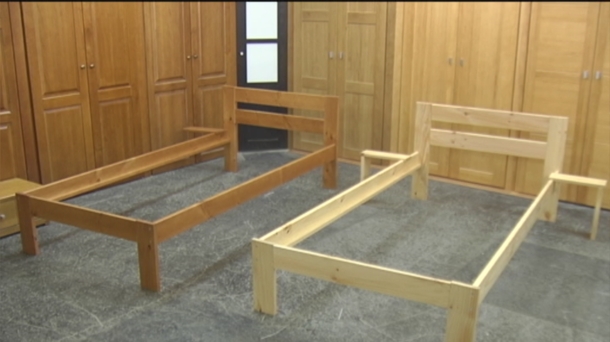 Indubrik enpresak 'low cost' altzariak internetez saltzen ditu