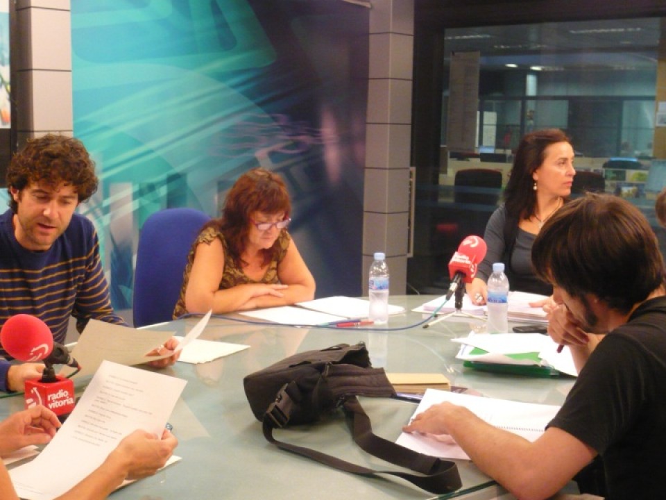 Juan Kruz Gurrutxaga e Itxiar Relade en 'Bertso Larria'