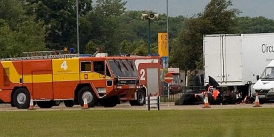 Horrela geratu zen autoa, istripua eta gero