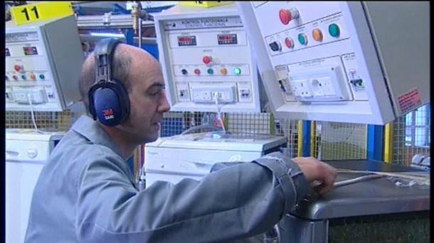 Un trabajador de Fagor Electrodomésticos. EITB.