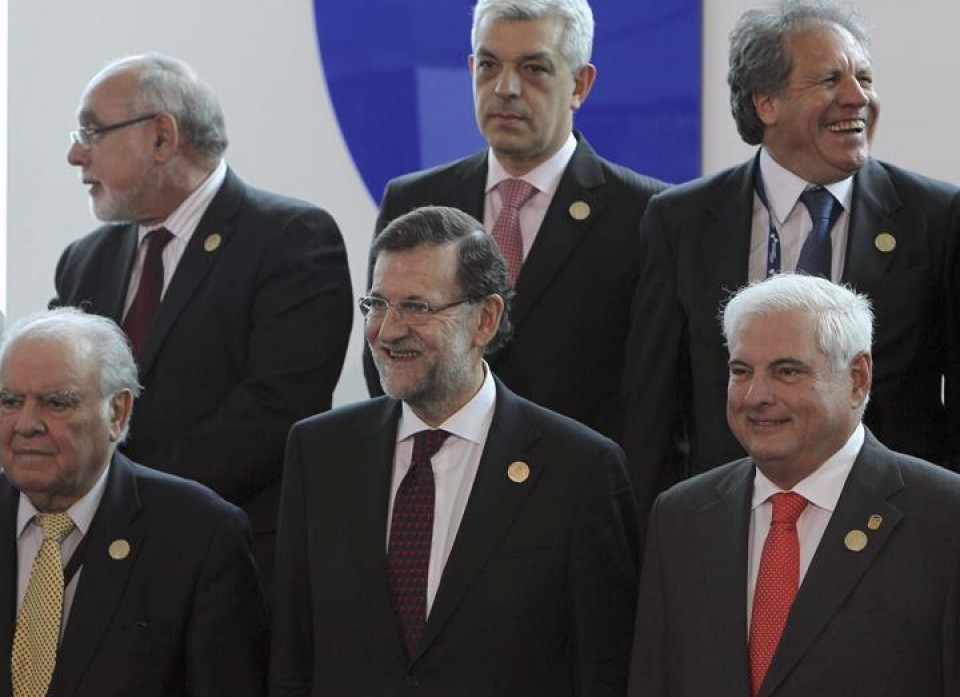 Mariano Rajoy junto a otras autoridades en la cumbre iberoamericana de Panamá. Foto: EFE