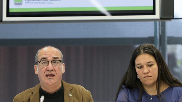 Martín Garitano y Helena Franco cuando presentaron el proyecto de Presupuestos. Foto: EFE