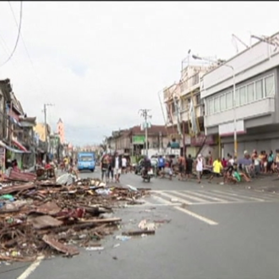 Daños materiales en Filipinas tras el pasdo del tifón Haiyan.