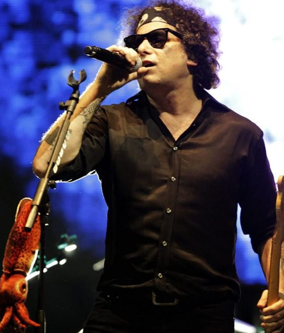 Andrés Calamaro en concierto en Paraguay. Foto: EFE