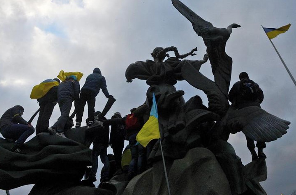 Multitudinaria protesta contra el Gobierno en Ucrania
