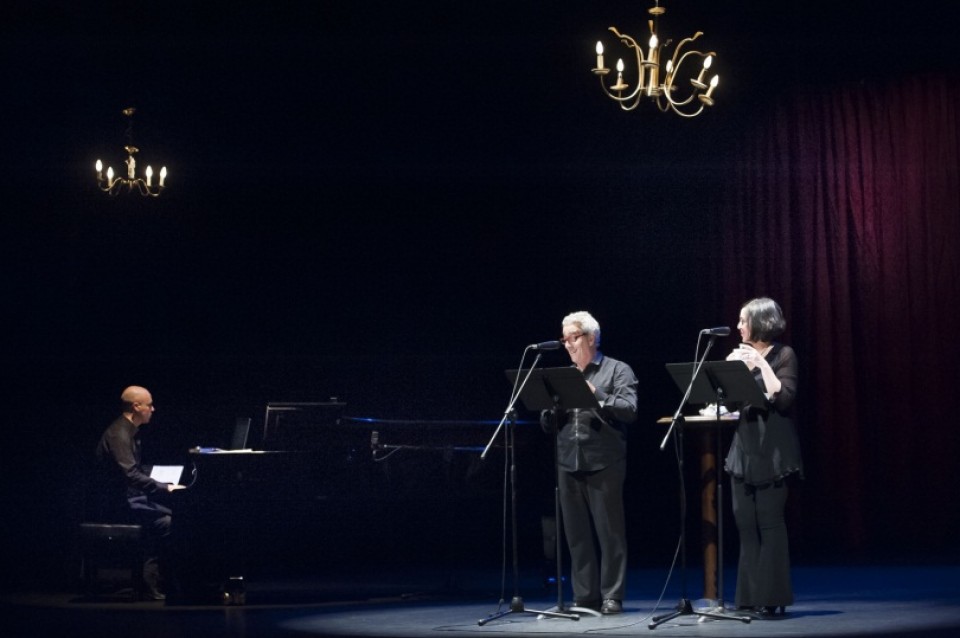 Carmen San Esteban y  Miguel Olmedo en la recreación de 'La virgen del calvario' ganardor (castellano)
