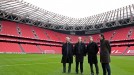 El presidente de la UEFA Michel Platini visita San Mamés