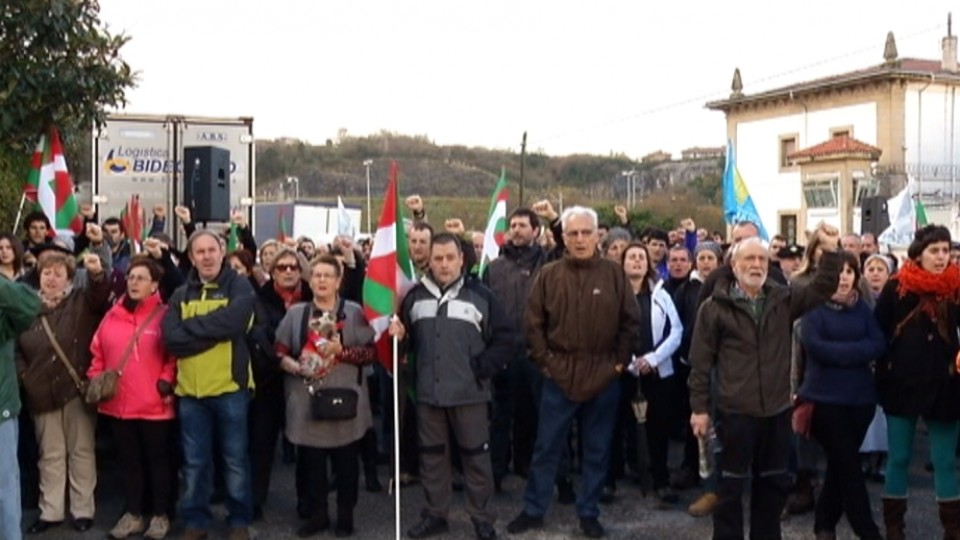 La tradicional marcha a la cárcel de Martutene. Foto: EiTB