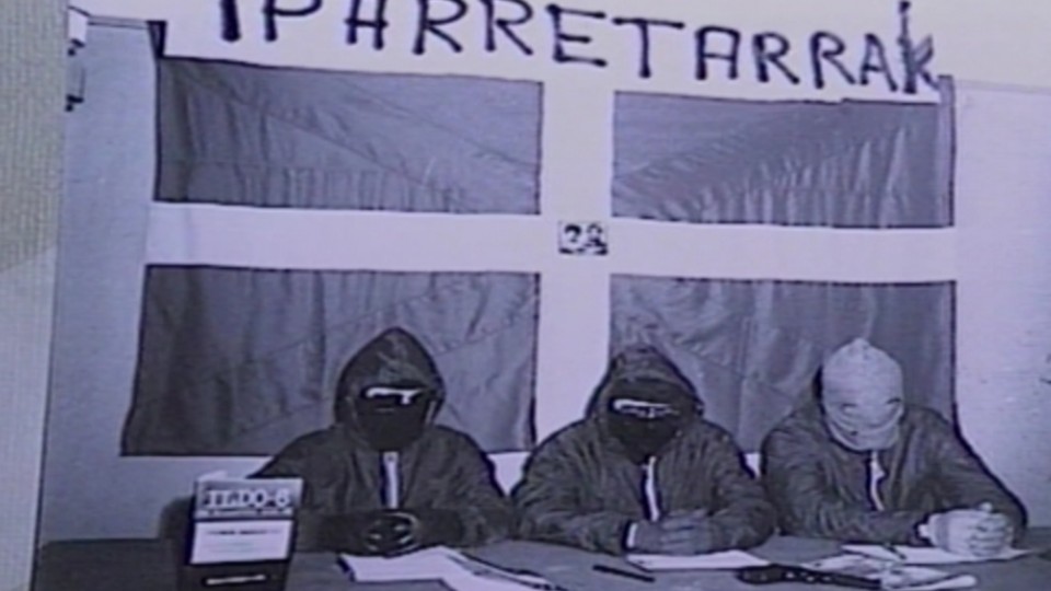 Miembros de Iparretarrak, en una comparecencia. 