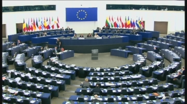 Eurodiputados vascos hablan sobre memoria histórica