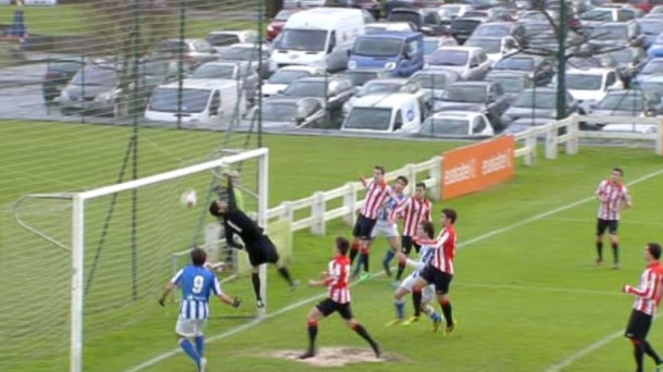 Imagen de un partido entre Bilbao Athletic y Sanse. EiTB.