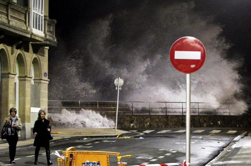 Daños materiales causados por el temporal en Donostia