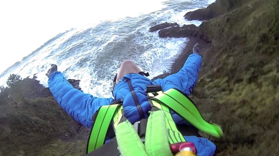 Sara Gandara, jauzi egiten.