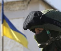Ukrainako Defentsa ministroak dimisioa eman du Parlamentuan