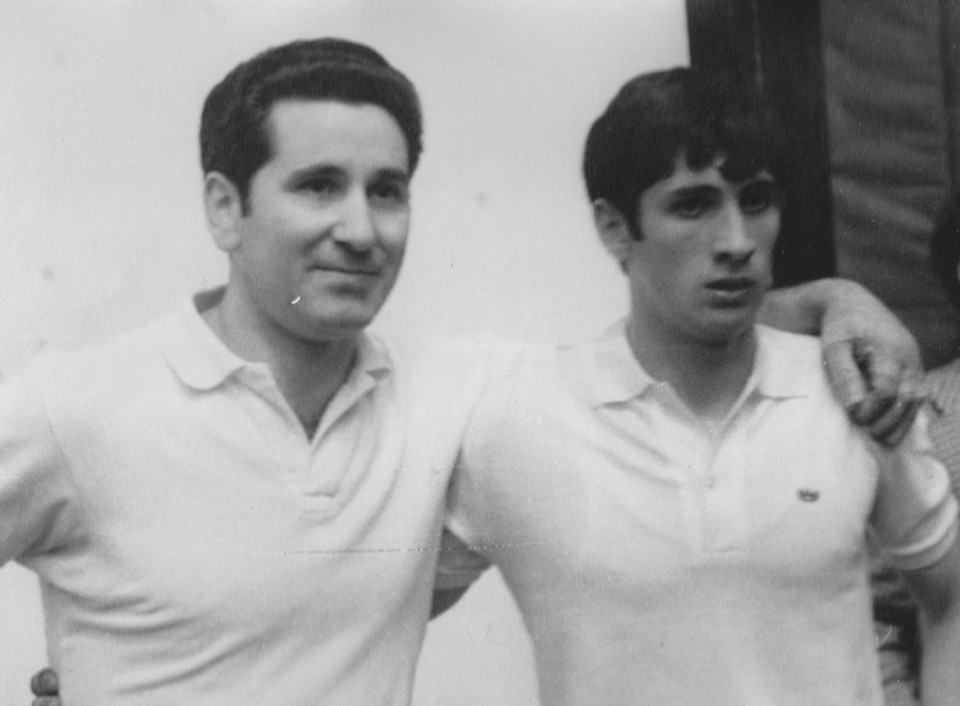 Joan Inazio Retegi 'Retegi I' (osaba) eta Julian Retegi 'Retegi II' (iloba). Labrit frontoia-Iruñea, 1976