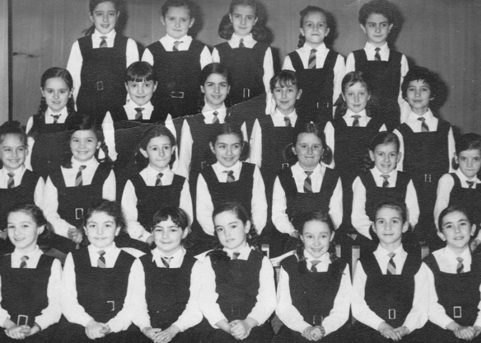 Berrizko Mesedeetako Misiolarien eskolan. 1960ko hamarkada (Jone, beheko ilaran, eskuinetik hasita hirugarrena)