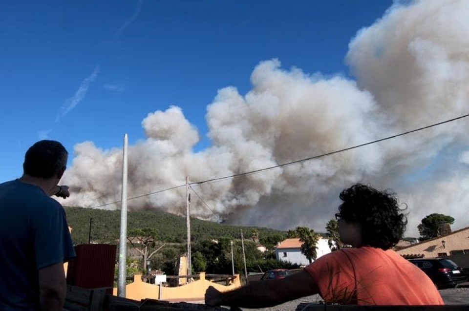 Incendio en Girona. Foto: EFE