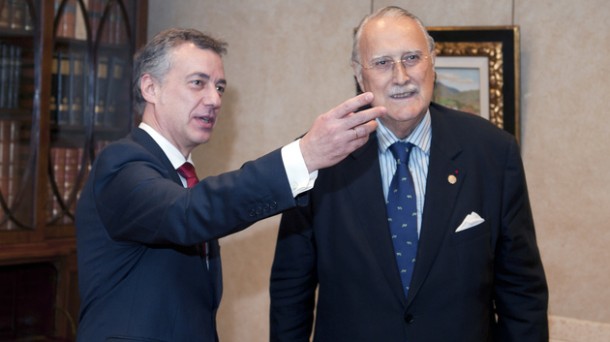 El lehendakari, Iñigo Urkullu, junto a Iñaki Azkuna. Foto: Ayuntamiento de Bilbao