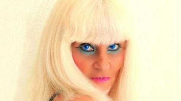 Marine Le Pen politikariaren kide berria porno izarra da!