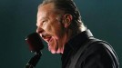 Fotos de James Hetfield, cantante de Metallica, durante el concierto del grupo en Santiago de Chile. Foto: EFE title=
