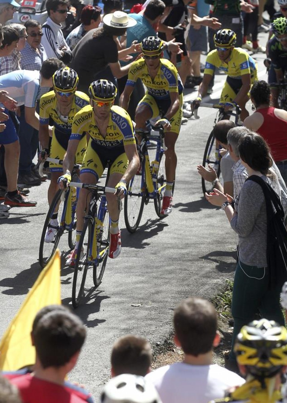 El Tinkoff-Saxo arropa a su líder / EFE.