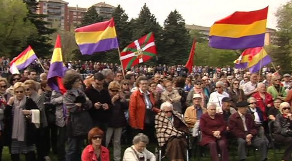 Homenaje a los fusilados y a la II República, en Iruñea. Foto: EiTB