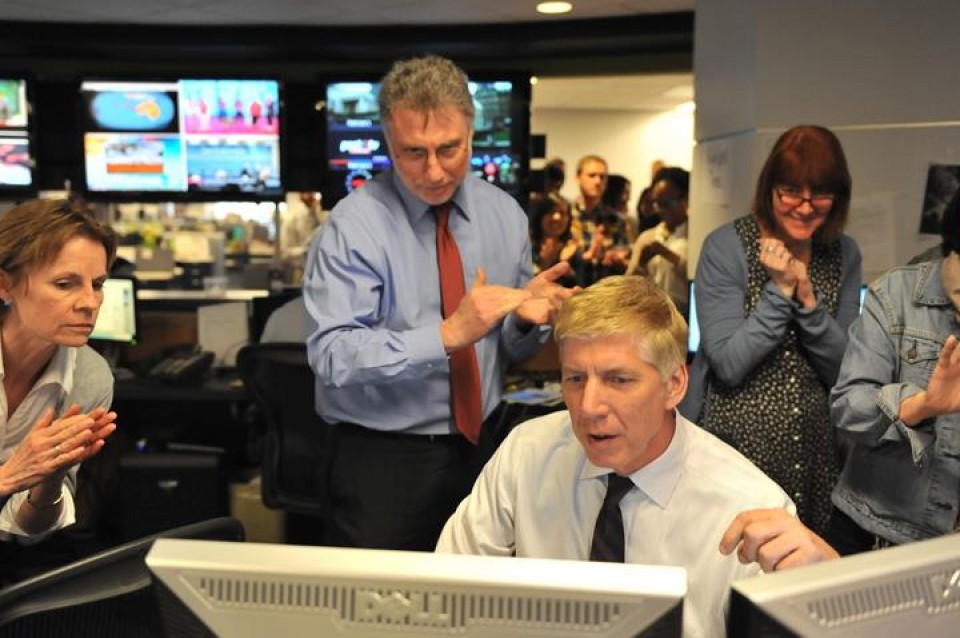 Los trabajadores del Washington Post, tras recibir el premio. EFE.