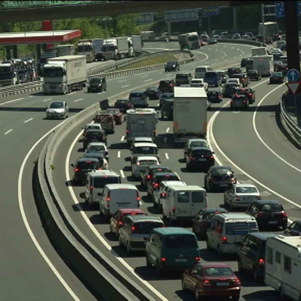 Auto-pilaketa handiak izan ohi dira puntu honetan. Argazkia: EiTB