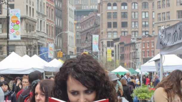 Iflandia recibe a la poetisa Isabel Cadenas Cañón 