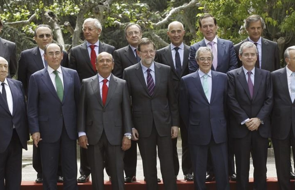 El presidente del Gobierno, Mariano Rajoy, con los grandes empresarios españoles. Foto: EFE