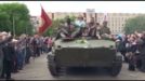 Miles de personas desafían al Ejército en las calles de Slaviansk