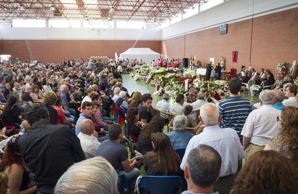 El pabellón se encontraba atestado de gente. Foto: EFE