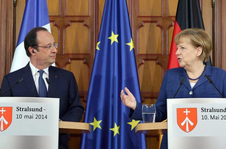 François Hollande y Angela Merkel. Foto: EFE