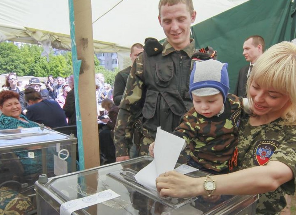El este de Ucrania decide en las urnas sobre su independencia