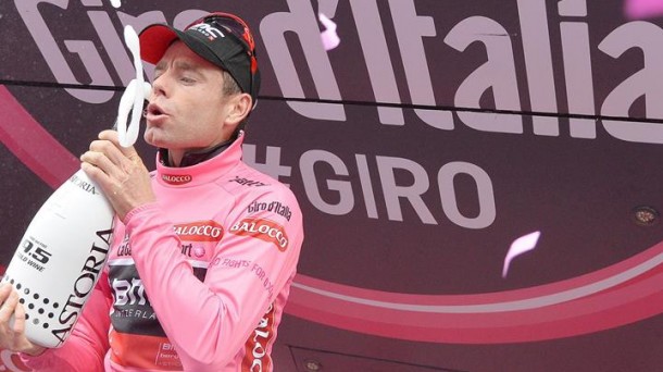 Cadel Evans, líder del Giro. EFE
