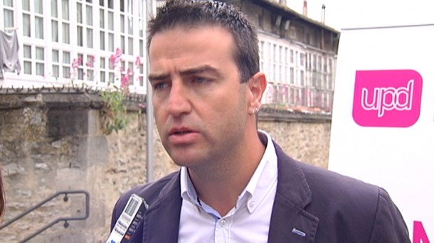 ''Esentzia politikoari eutsita, gauzak beste modura egin behar ditugu''