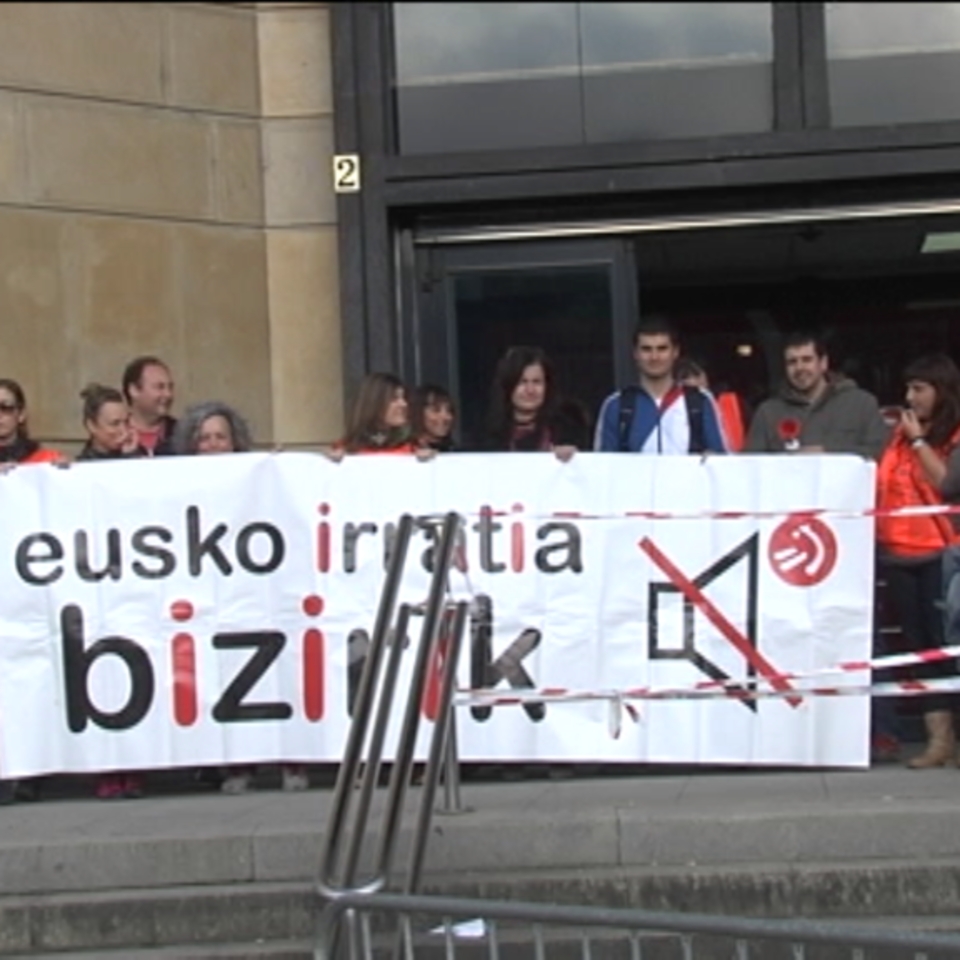 Una de las protestas de la plantilla de Radio Euskadi. Imagen de archivo. EiTB