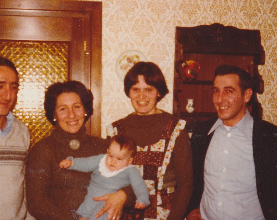 autismo de Andoni Arregiren. Mikel y Begoña Arregi, Andoni, Margred y Joseba. Donostia. 1980