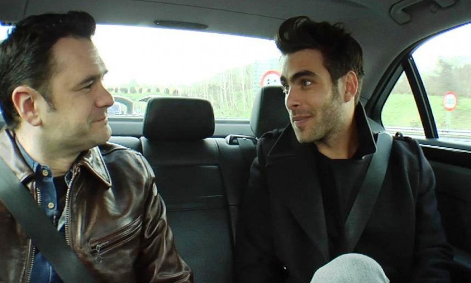 Iñaki Lopez con Jon Kortajarena en el taxi