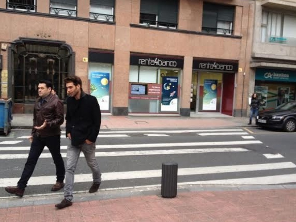 Iñaki Lopez con Jon Kortajarena de paseo