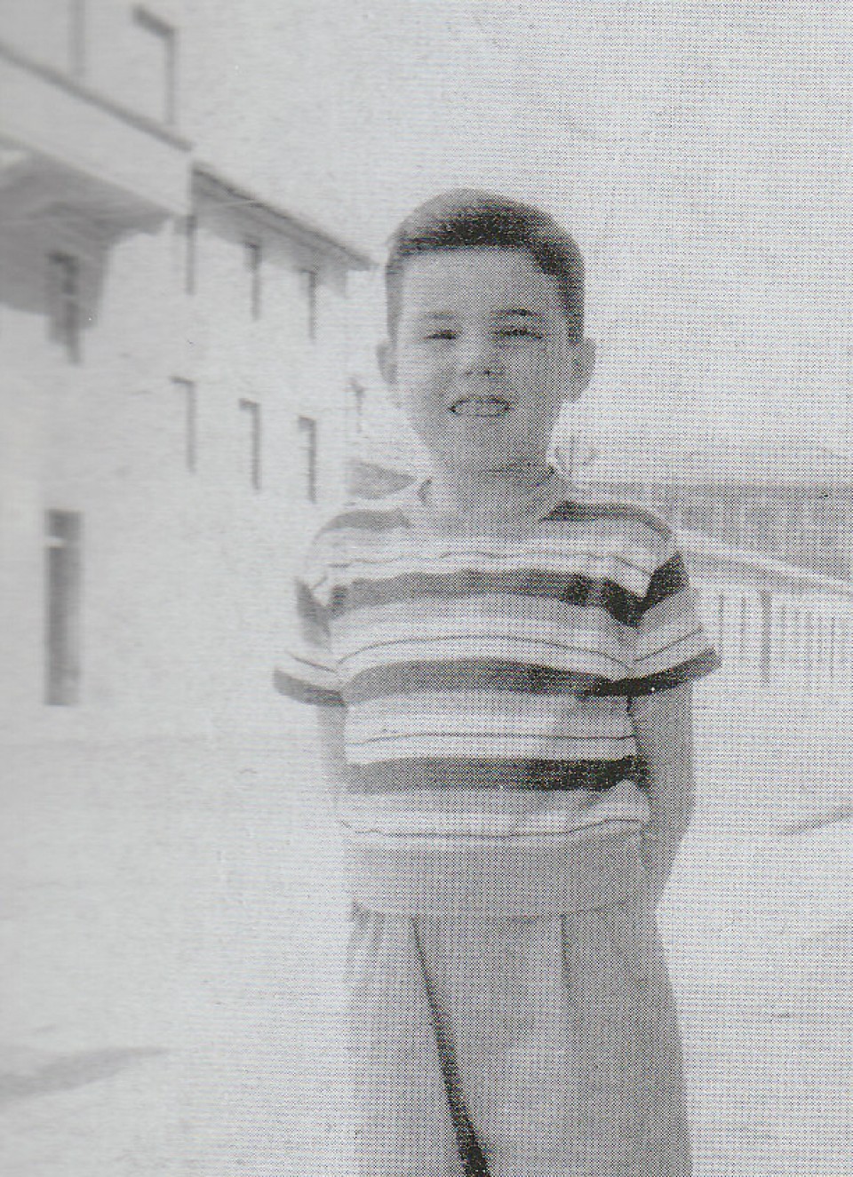 Gorka Knorr 6 urterekin. Gasteiz 1956