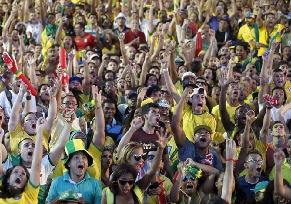 Brasilek Kamerun gainditu zuen, 4-1