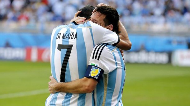 Los argentinos Di María y Messi. Foto: EFE