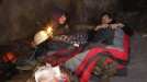 Paco Etxebarria y Iñaki Lopez en la cueva 