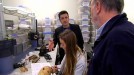 Paco Etxebarria y Iñaki Lopez n el laboratorio