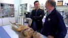Paco Etxebarria y Iñaki Lopez en el laboratorio